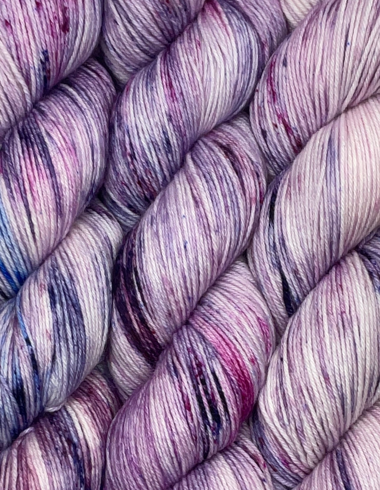 Classic Speckle Fingering 100g Skein