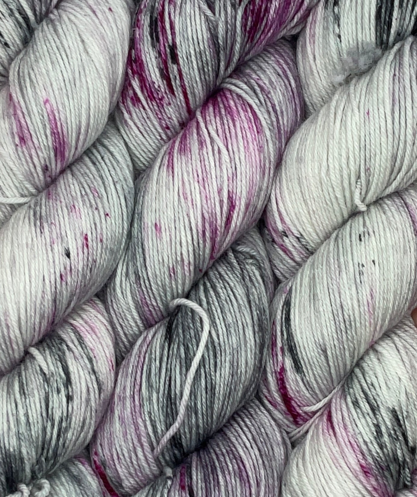 Classic Speckle Fingering 100g Skein